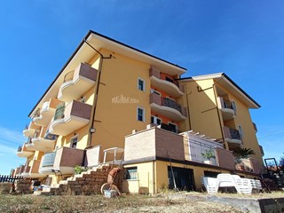 Box in Vendita a Colonnella, 40'300€, 126 m²