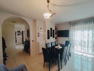 Quadrilocale in Vendita a Grottammare, 180'000€, 90 m²
