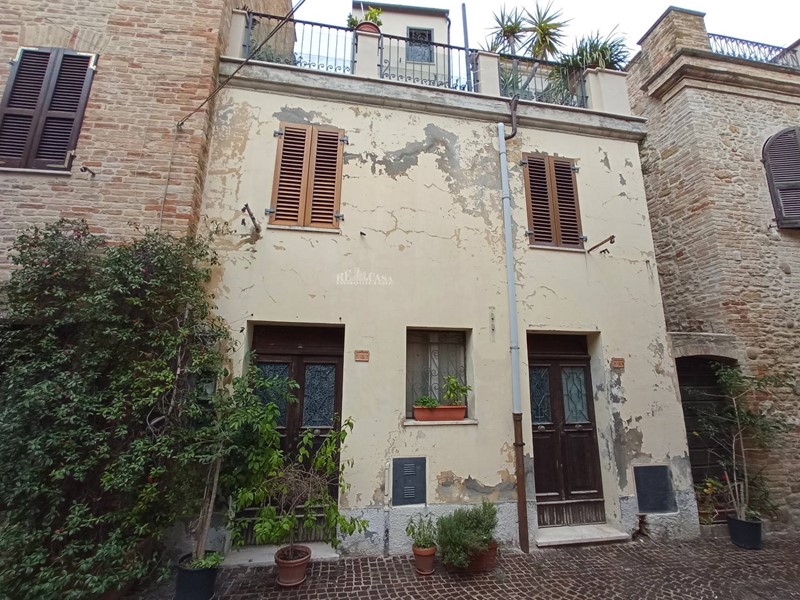 Casa Indipendente in Vendita a Acquaviva Picena, 65'000€, 107 m²