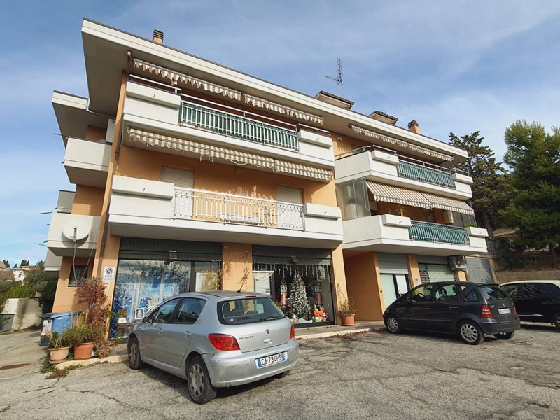 Quadrilocale in Vendita a Offida, 100'000€, 120 m²