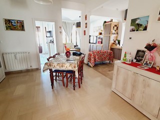Quadrilocale in Vendita a Pedaso, 279'000€, 125 m²