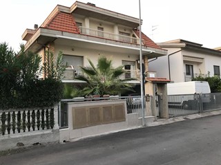 Appartamento in Vendita a Martinsicuro, 770'000€, 630 m²
