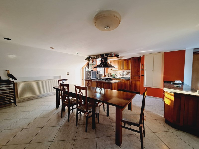 Appartamento in Vendita a Monsampolo del Tronto, 165'000€, 170 m²