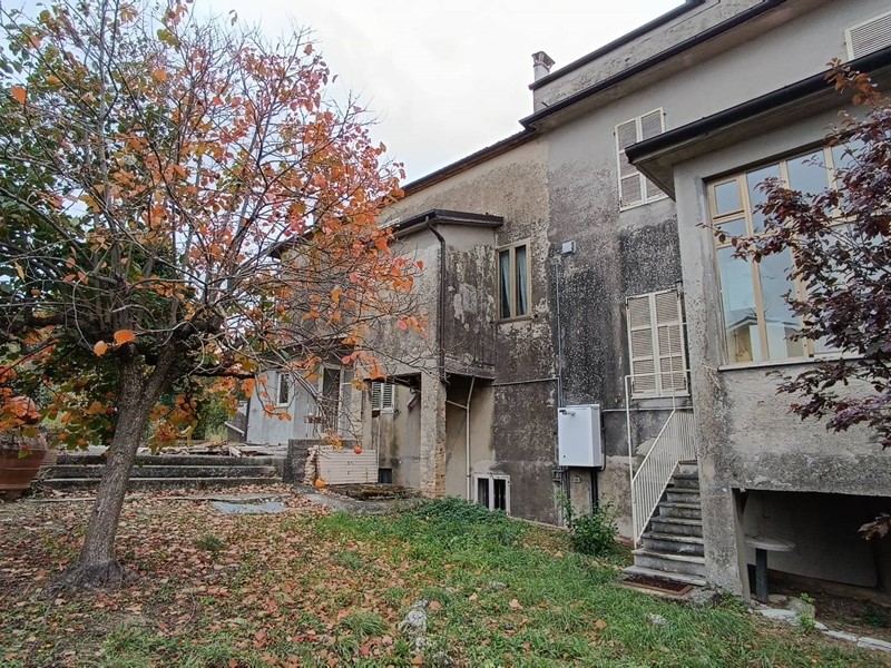 Casa Indipendente in Vendita a Acquaviva Picena, 180'000€, 400 m²