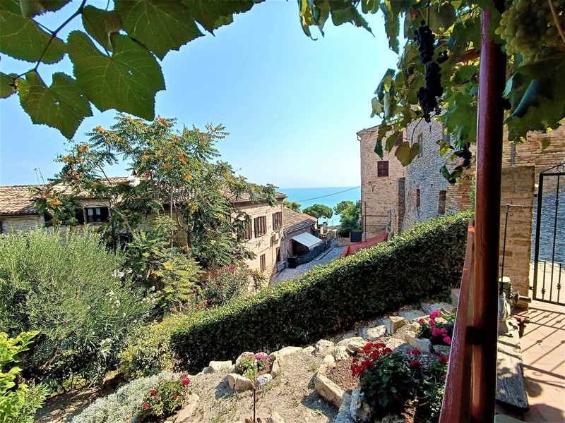 Appartamento in Vendita a Cupra Marittima, 369'000€, 240 m²