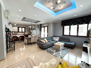 Quadrilocale in Vendita a San Benedetto del Tronto, 290'000€, 102 m²