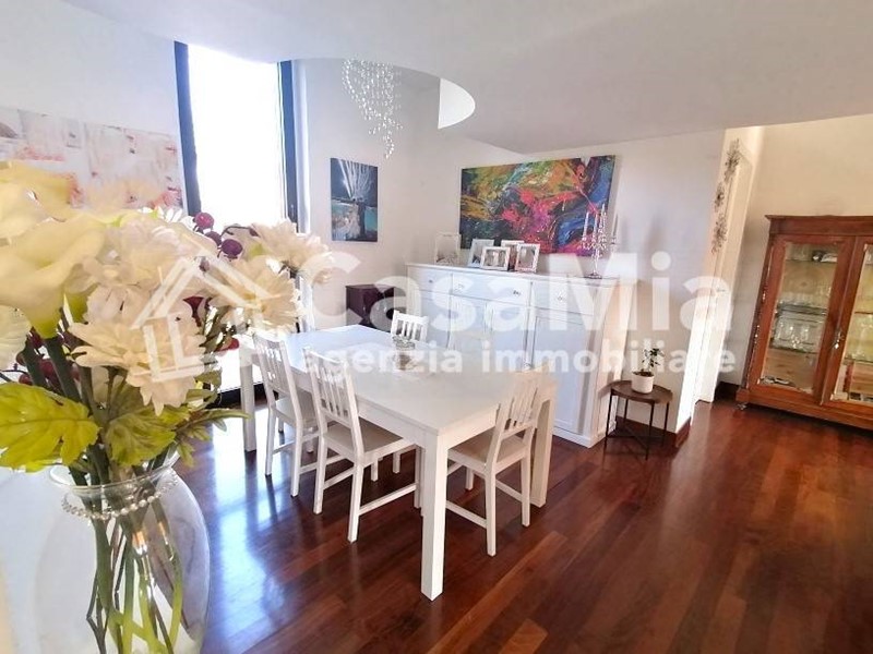 Trilocale in Vendita a Legnano, 205'000€, 115 m²