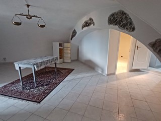 Quadrilocale in Vendita a Pofi, 69'000€, 100 m²