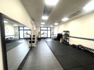 Immobile commerciale in Vendita a Frosinone, 155'000€, 72 m²