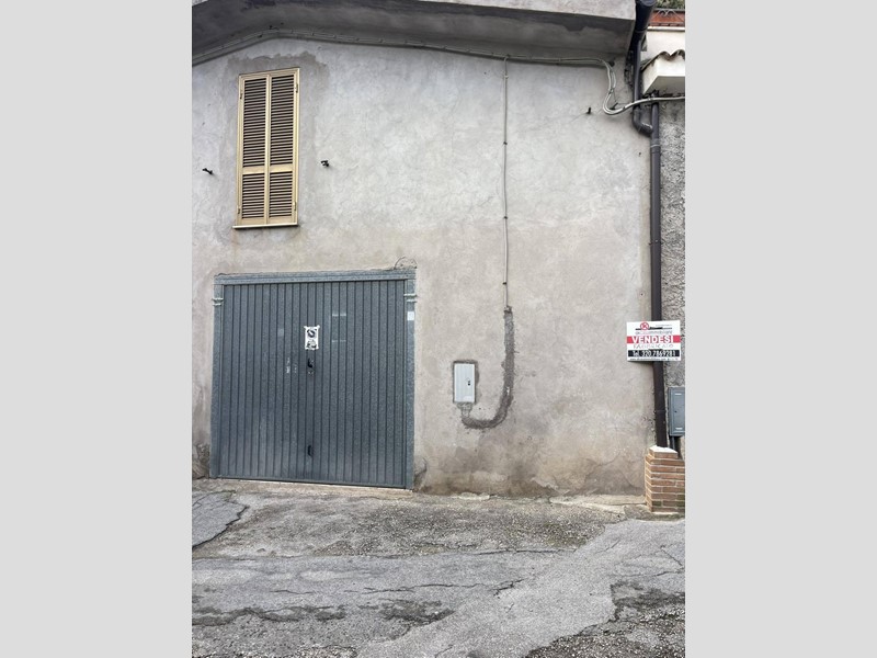 Immobile commerciale in Vendita a Alatri, 27'000€, 60 m²