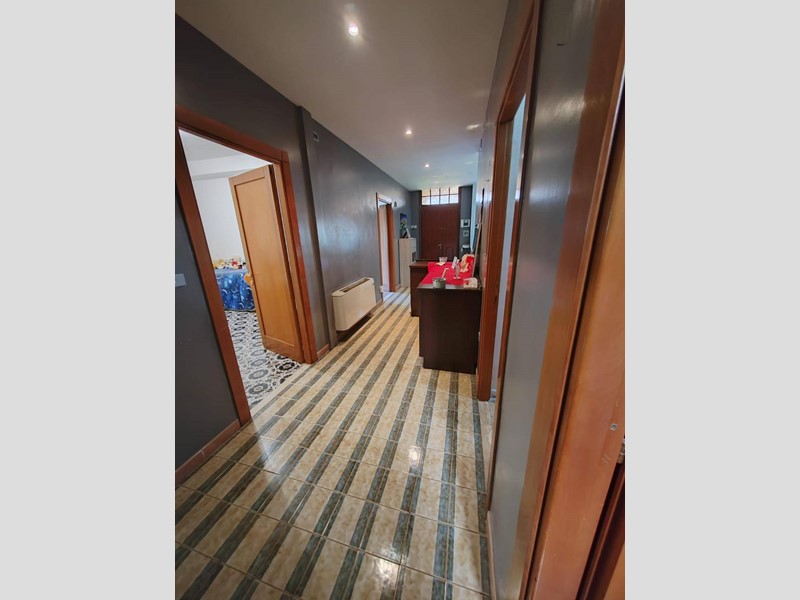 Quadrilocale in Vendita a Sonnino, 75'000€, 110 m²