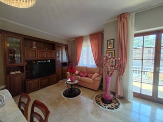 Quadrilocale in Vendita a Maenza, 135'000&euro;, 140 m²