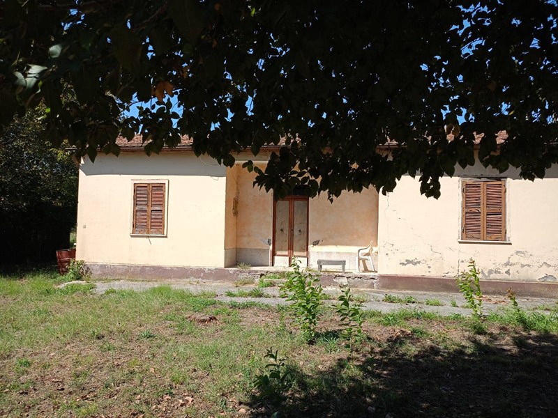 Casa Indipendente in Vendita a Ceccano, 38'000€, 90 m²