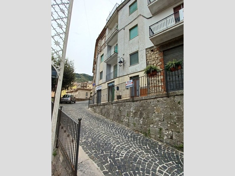 Appartamento in Vendita a Vallecorsa, 25'000€, 90 m²