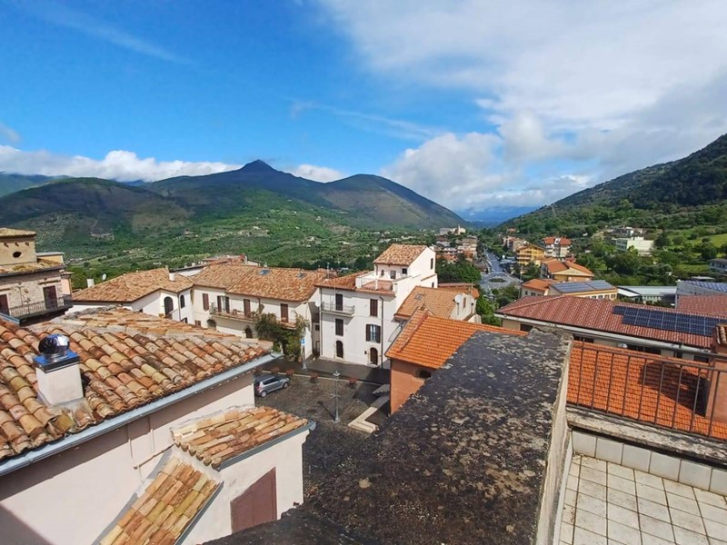 Quadrilocale in Vendita a Giuliano di Roma, 25'000€, 150 m²