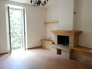 Quadrilocale in Vendita a Cupramontana, 75'000€, 102 m²