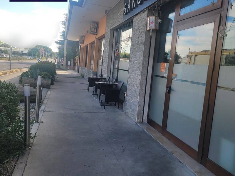 Attività commerciale in Vendita a Monfalcone, 110'000€, 600 m²