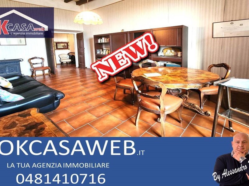 Villa in Vendita a Pozzolengo, 440'000€, 300 m²