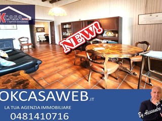 Villa in Vendita a Pozzolengo, 440'000€, 300 m²