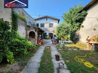 Rustico in Vendita a Zevio, 135'000€, 200 m²