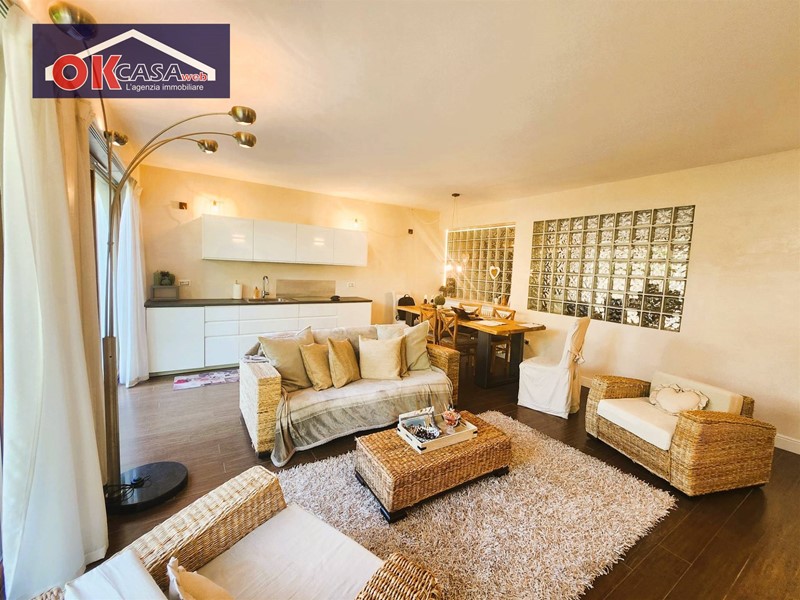 Trilocale in Vendita a Desenzano del Garda, 380'000€, 110 m²