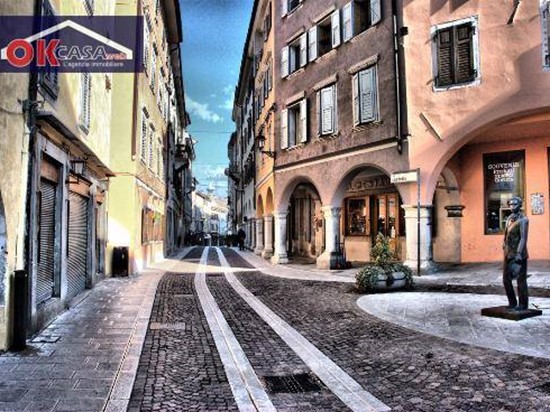 Appartamento in Vendita a Gorizia, 480'000€, 800 m²