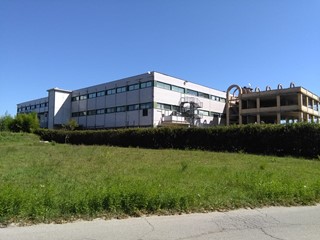 Capannone in Vendita a Nereto, 227'000€, 2812 m²