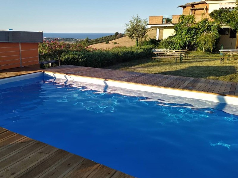 Villa in Vendita a Roseto degli Abruzzi, 590'000€, 456 m²