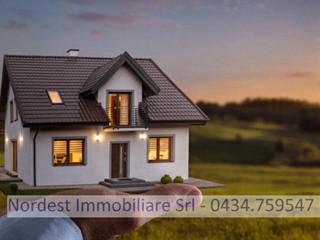 Terreno edificabile in Vendita a Brugnera, 93'000€, 2100 m²