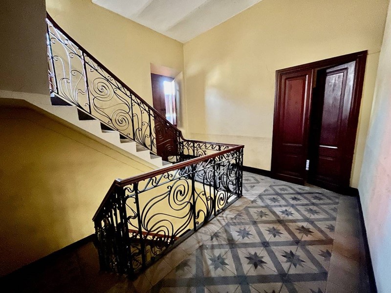 Appartamento in Vendita a Buddusò, 245'000€, 491 m², con Box