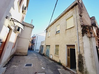 Rustico in Vendita a Siniscola, 85'000€, 360 m²