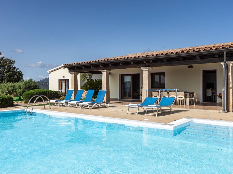 Villa in Vendita a Olbia, 1'750'000€, 315 m²