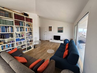 Attico in Vendita a Olbia, 1'200'000€, 310 m²