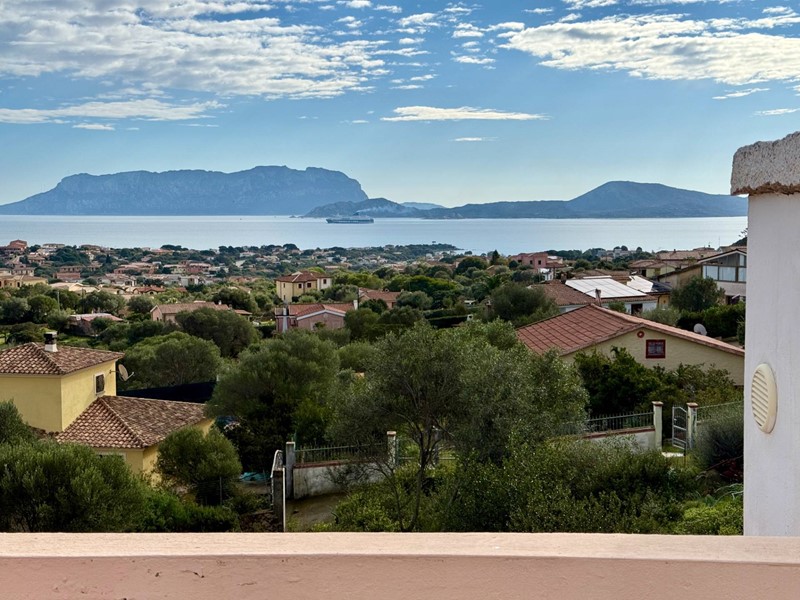 Villa in Vendita a Olbia, 660'000€, 242 m²