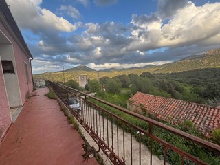 Villa in Vendita a Olbia, 190'000€, 308 m², con Box