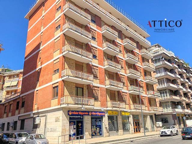 Quadrilocale in Vendita a Avellino, 130'000&euro;, 115 m²