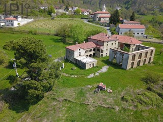 Rustico in Vendita a Serole, 230'000&euro;, 1200 m²