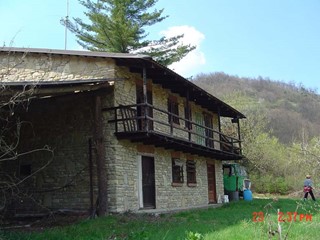 Rustico in Vendita a Mombarcaro, 430'000€, 600 m²
