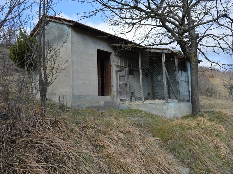 Rustico in Vendita a Cairo Montenotte, 12'000€, 15 m²