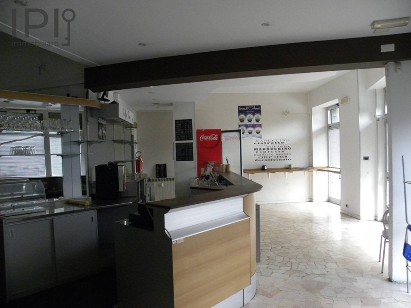 Immobile commerciale in Vendita a Cairo Montenotte, 40'000€, 60 m²