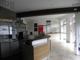 Immobile commerciale in Vendita a Cairo Montenotte, 40'000€, 60 m²