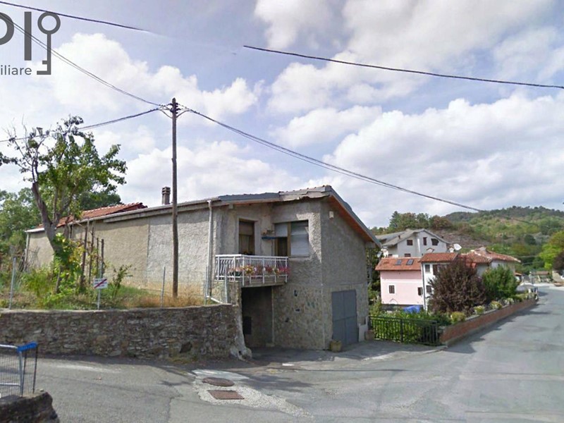 Casa Semi Indipendente in Vendita a Piana Crixia, 43'000€, 110 m²