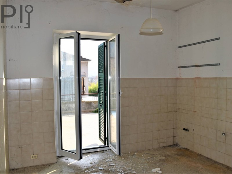 Appartamento in Vendita a Dego, 70'000€, 120 m²