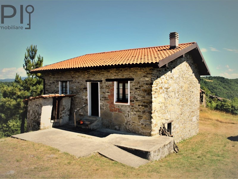 Rustico in Vendita a Dego, 75'000€, 120 m²
