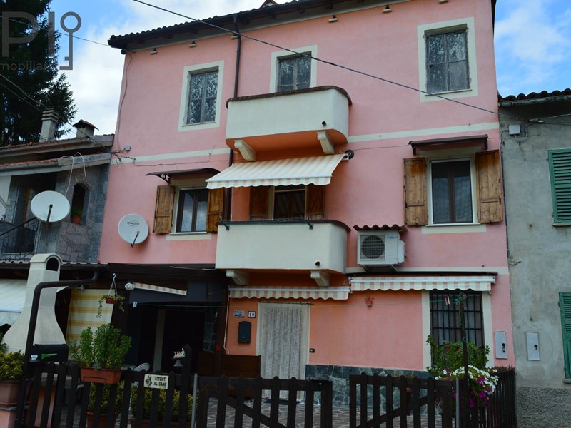 Casa Semi Indipendente in Vendita a Spigno Monferrato, 50'000€, 85 m²