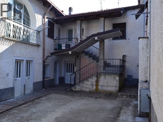 Appartamento in Vendita a Piana Crixia, 25'000€, 190 m²