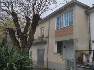 Casa Semi Indipendente in Vendita a Cairo Montenotte, 40'000€, 160 m²