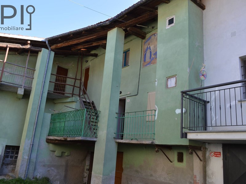 Quadrilocale in Vendita a Cairo Montenotte, 20'000€, 60 m²