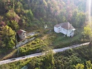 Rustico in Vendita a Dego, 55'000€, 150 m²