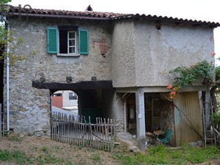 Casa Semi Indipendente in Vendita a Cengio, 40'000€, 150 m²